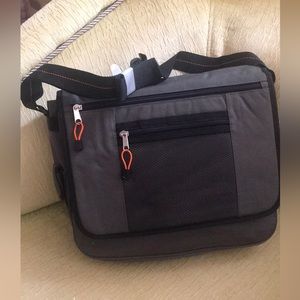 Xhilaration messenger bag